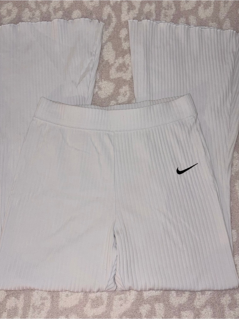 Nike ribbed flared jersey sweatpants in gray loungewear m - Picture 2 of 5